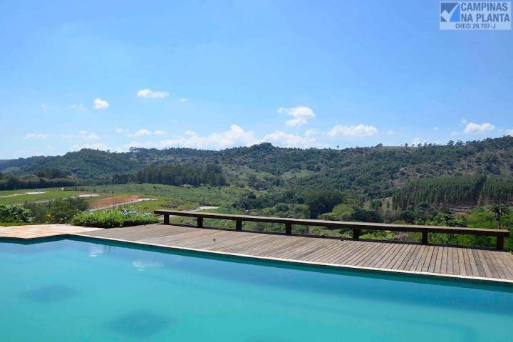 Piscina / Serra Ecovilla Realitz Valinhos