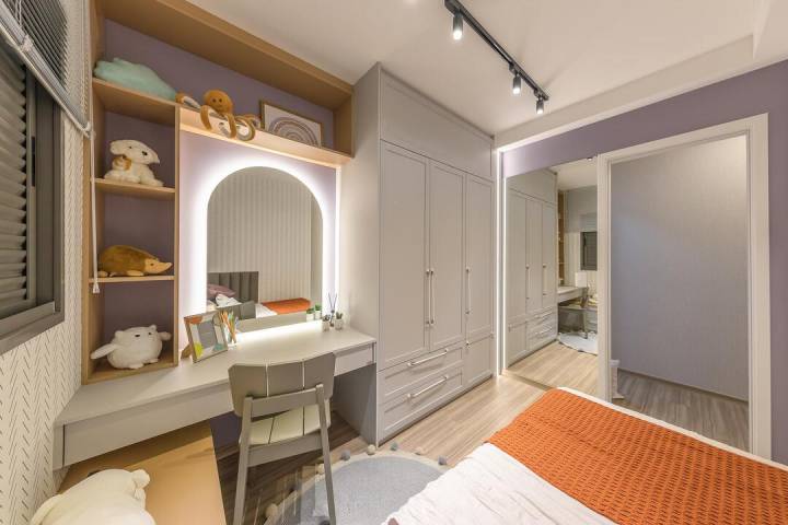 Dormitório decorado do Brisas Bella Città, ambiente acolhedor.