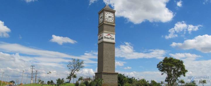 Foto Relógio do Swiss Park